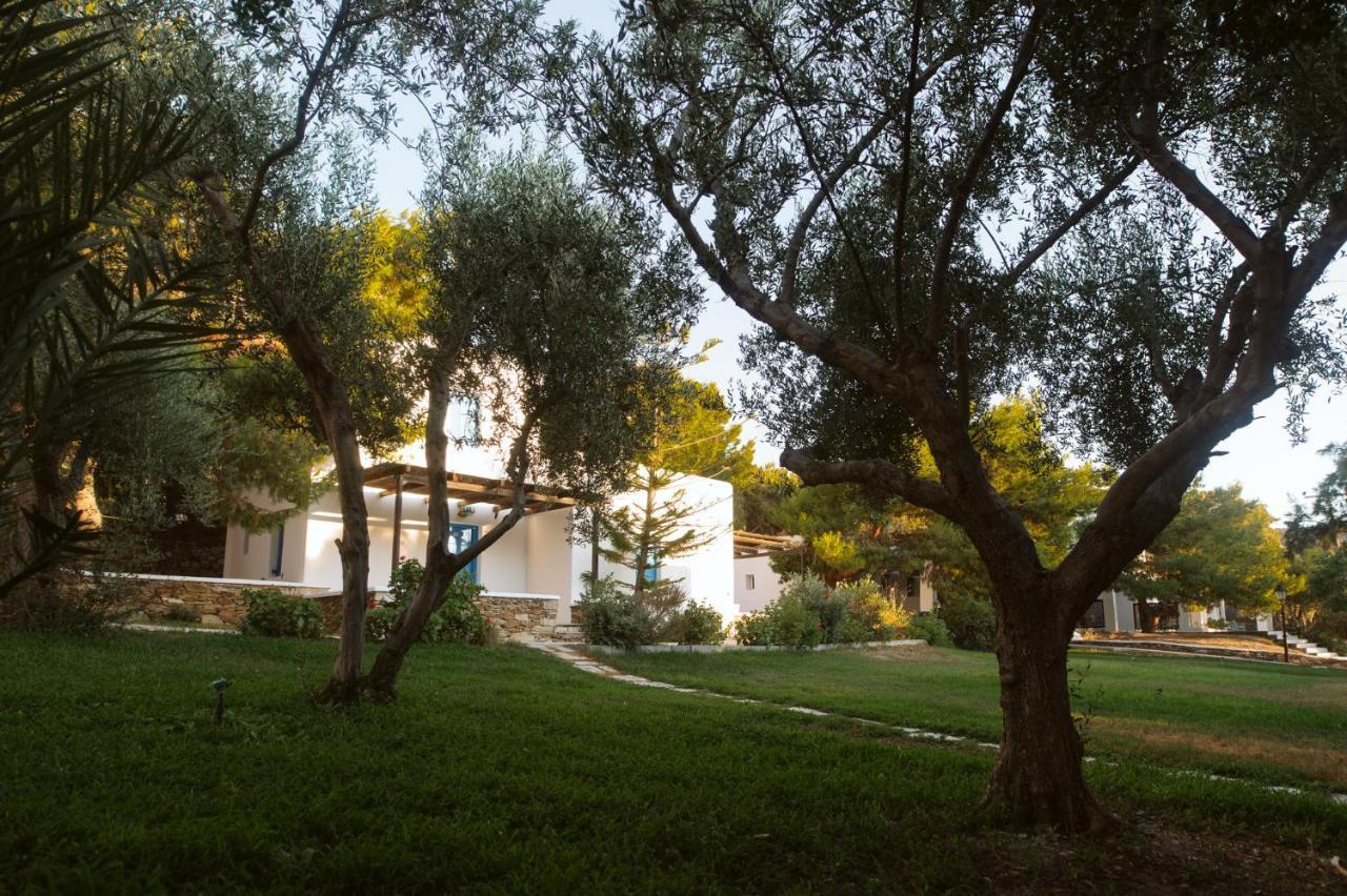 Far Out Village Hotel Mylopotas Exterior photo