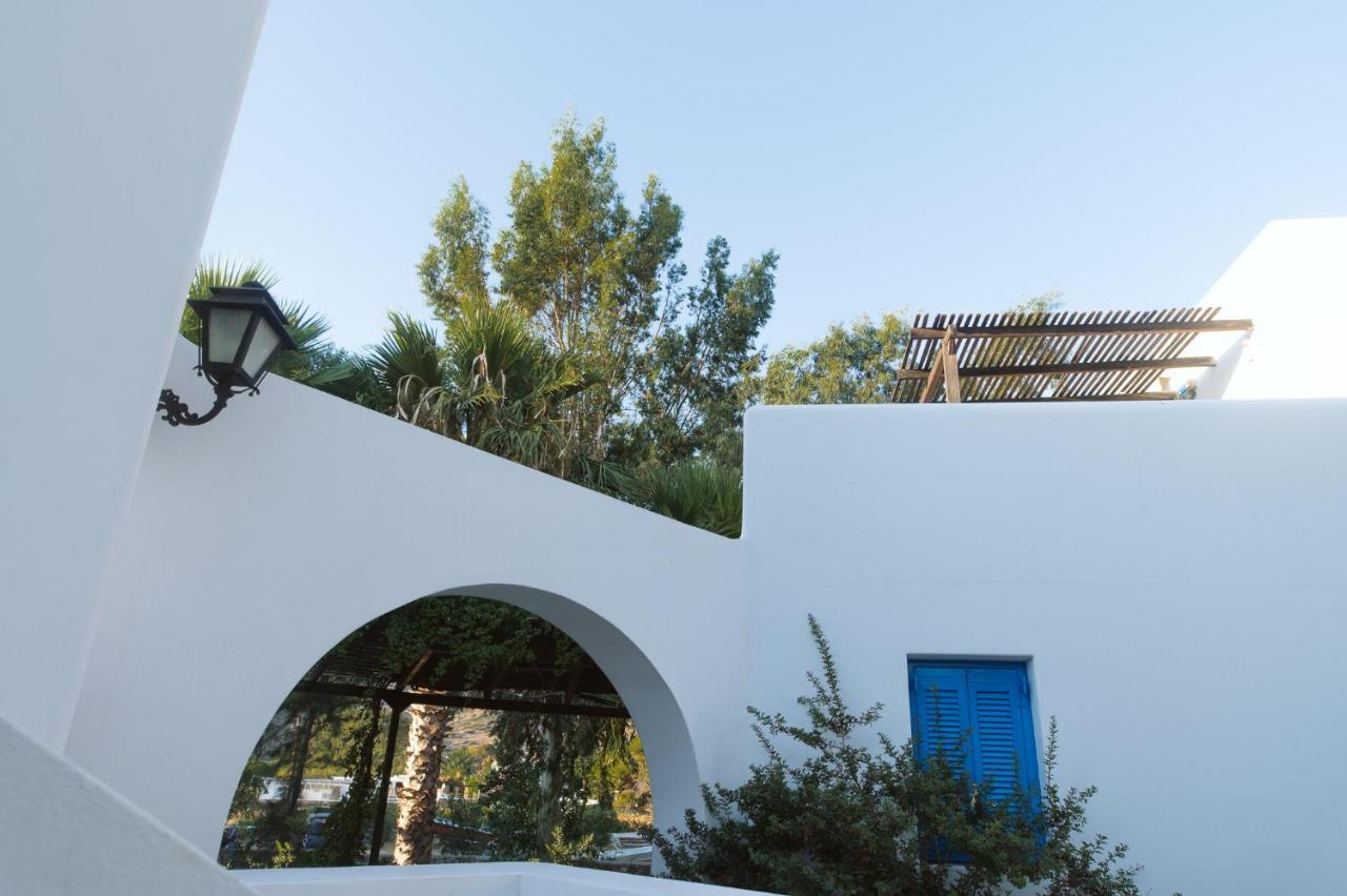 Far Out Village Hotel Mylopotas Exterior photo
