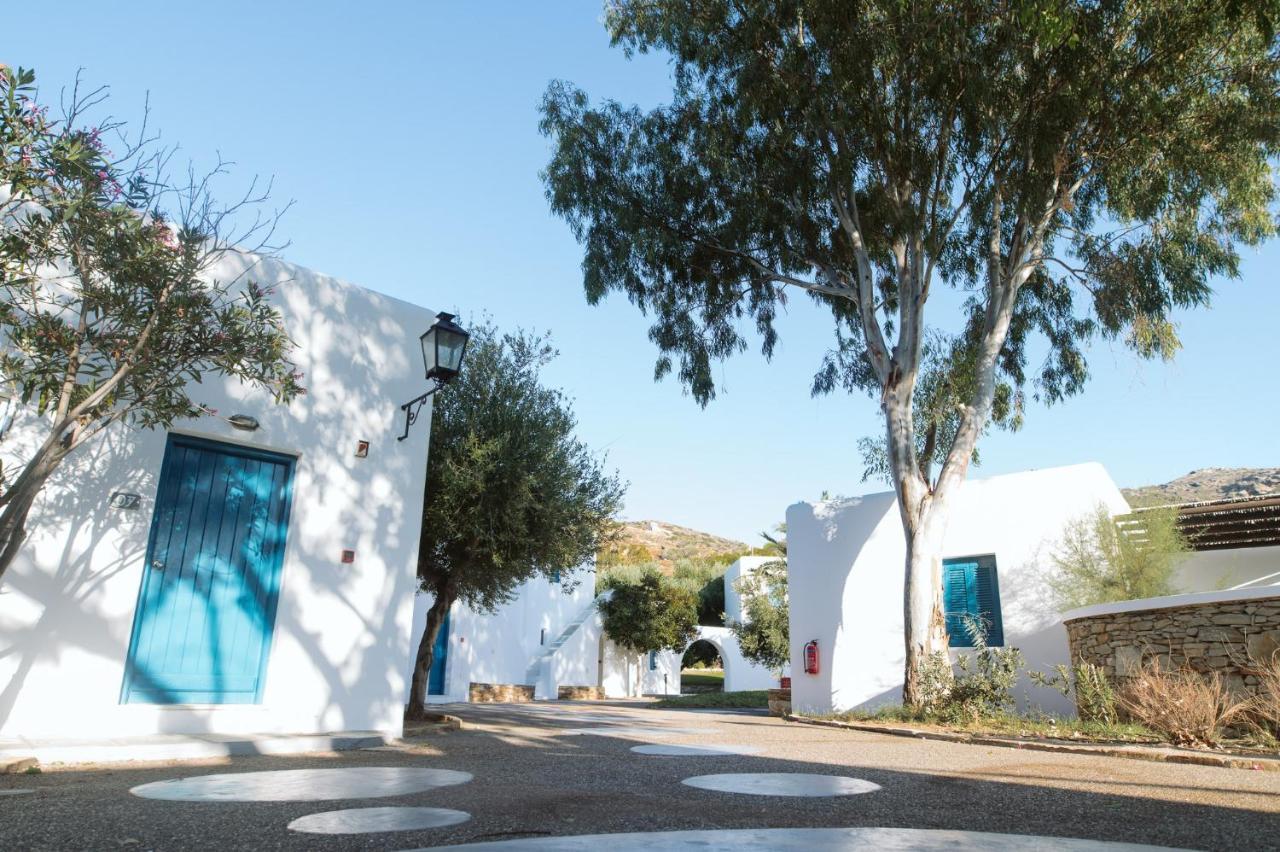 Far Out Village Hotel Mylopotas Exterior photo