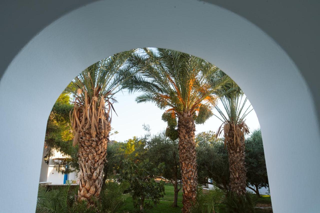 Far Out Village Hotel Mylopotas Exterior photo
