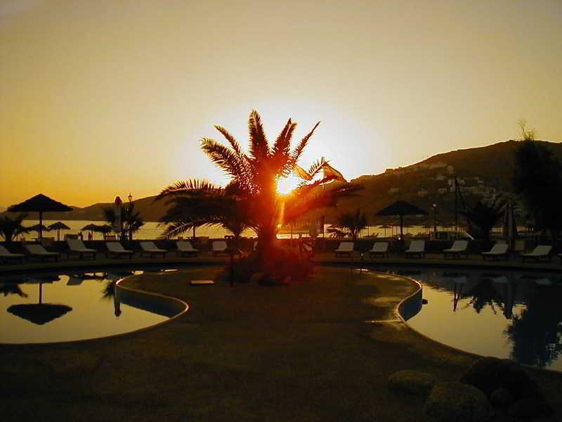 Far Out Village Hotel Mylopotas Exterior photo
